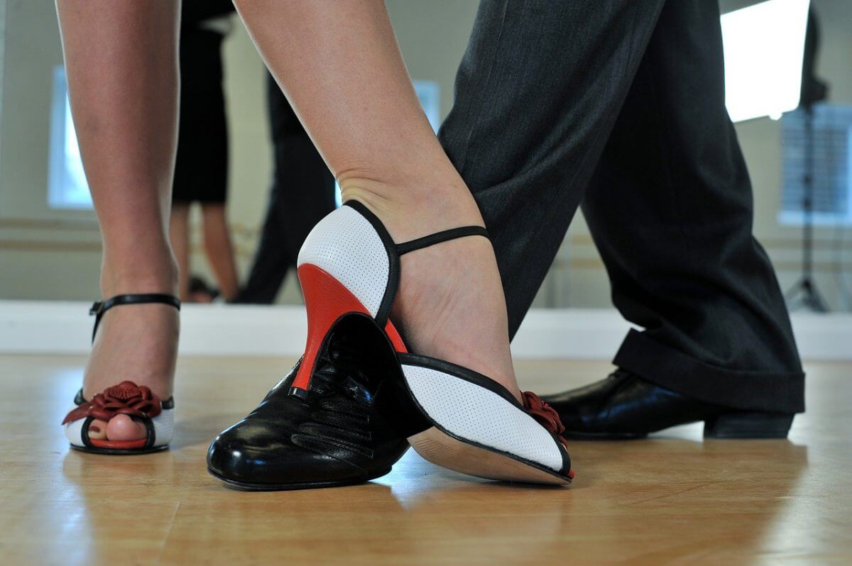 Latin dance classes in london